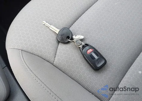 2017 Hyundai Elantra Se z USA, uszkodzony, nr VIN 5NPD84LF3HH013048